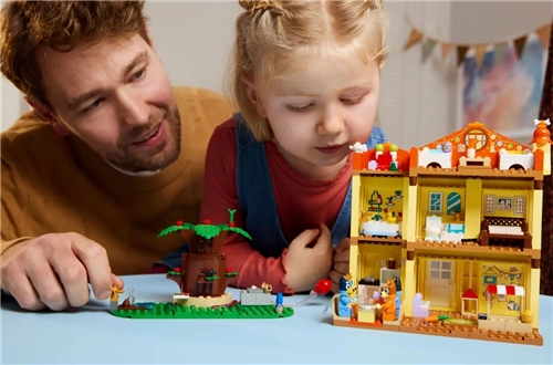 LEGO Bluey 11203 - Blueys Family House